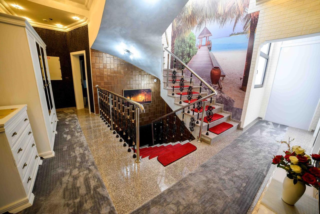 Hotel Palace Velika Kladusa Esterno foto