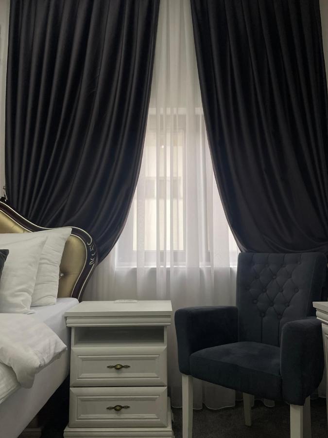 Hotel Palace Velika Kladusa Esterno foto