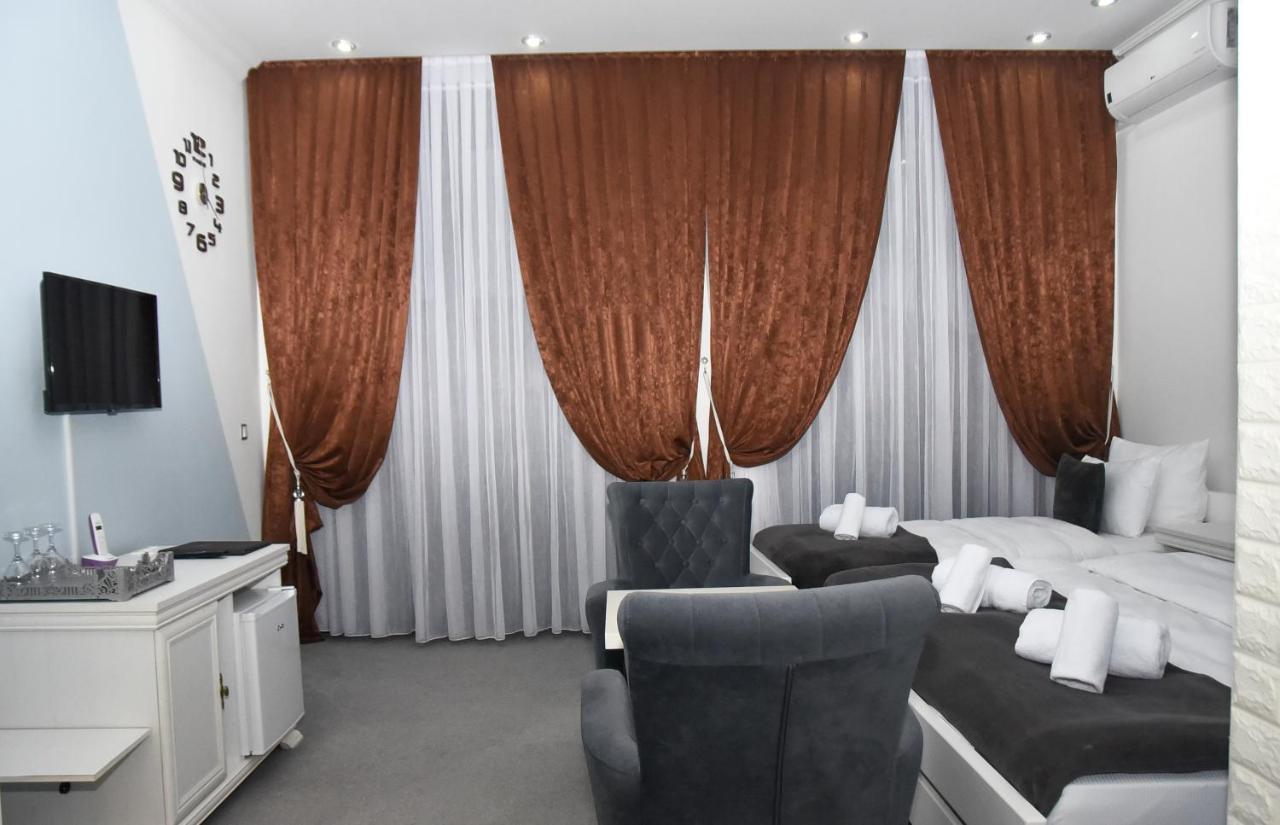 Hotel Palace Velika Kladusa Esterno foto